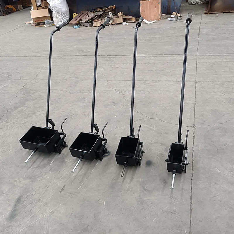 LONGSHUN Small Flexible Road Marking Hopper For Traffic Signs Painting Hot Melt Material