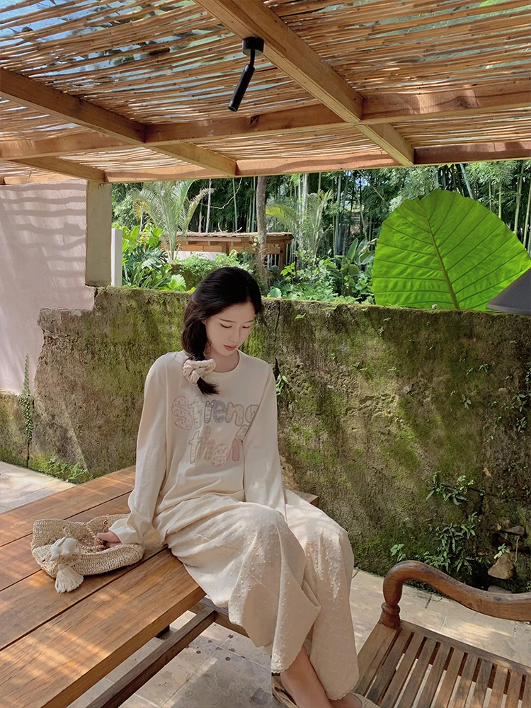 

ZNG OP Embroidered Patch Thiened Casual Top Women's Cotton Long Sve T-irt Stand Fit Commute Wear Autumn Season