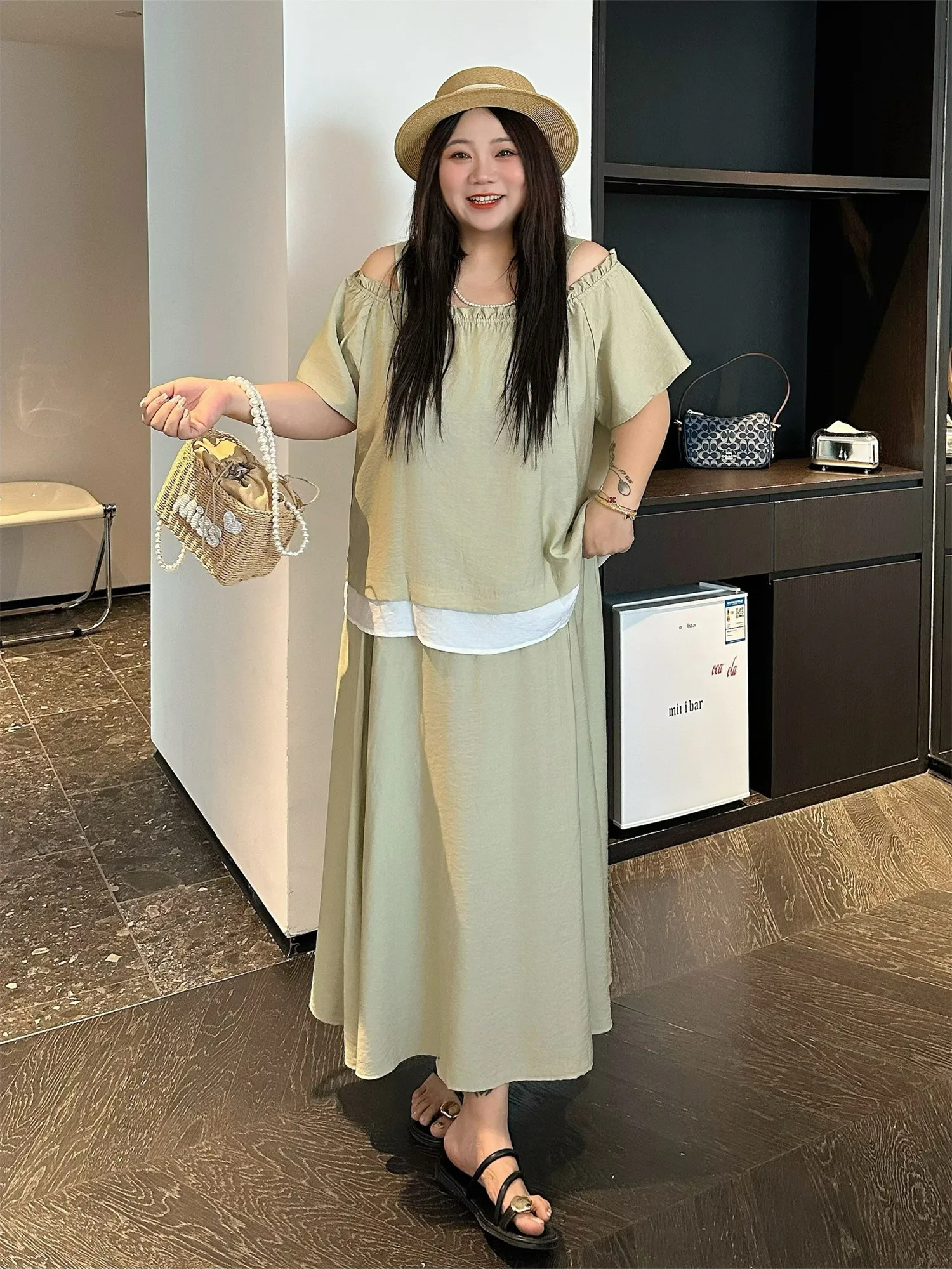 

Casual Fashion Summer New Style Thick Big Size Women's Short Sleeve Top And A-Line Skirt Set High Waist Long Skirt