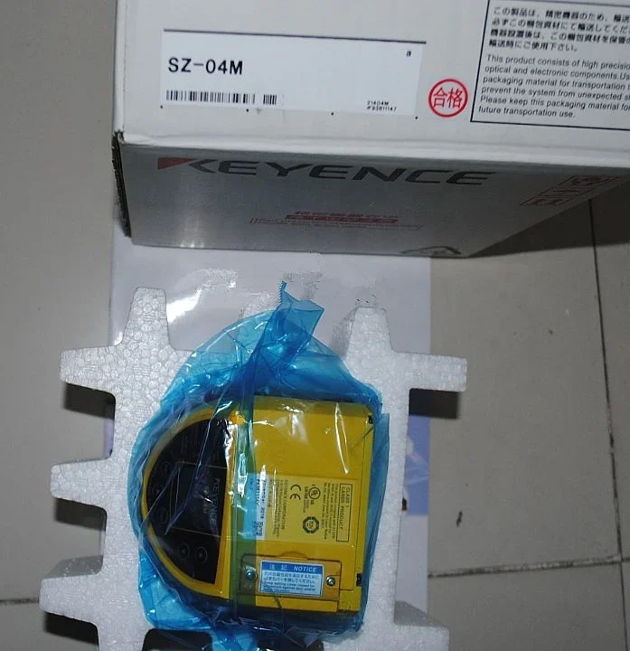 New original   Safety Laser Scanner     KEYENCE SZ-04M