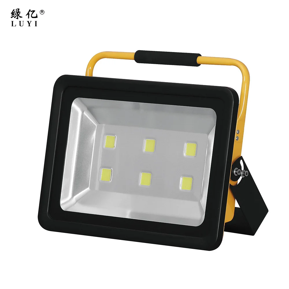

Portable 300W Aluminum LED Floodlight Rechargeable IP65 Waterproof High Brightness for Emergency Rescue Outdoor Work
