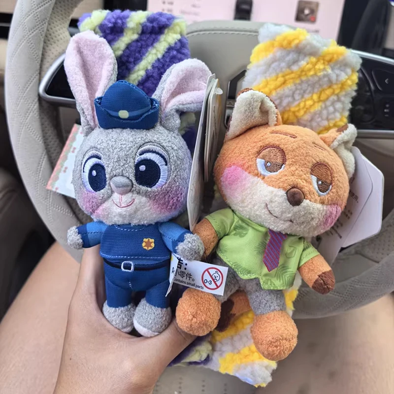 Zootopia Nick Judy حزام مقعد السيارة غطاء الكتف سيارة الإبداعية لطيف الحيوانات المحشوة أفخم منتجات الديكور الداخلي للسيارة الهدايا