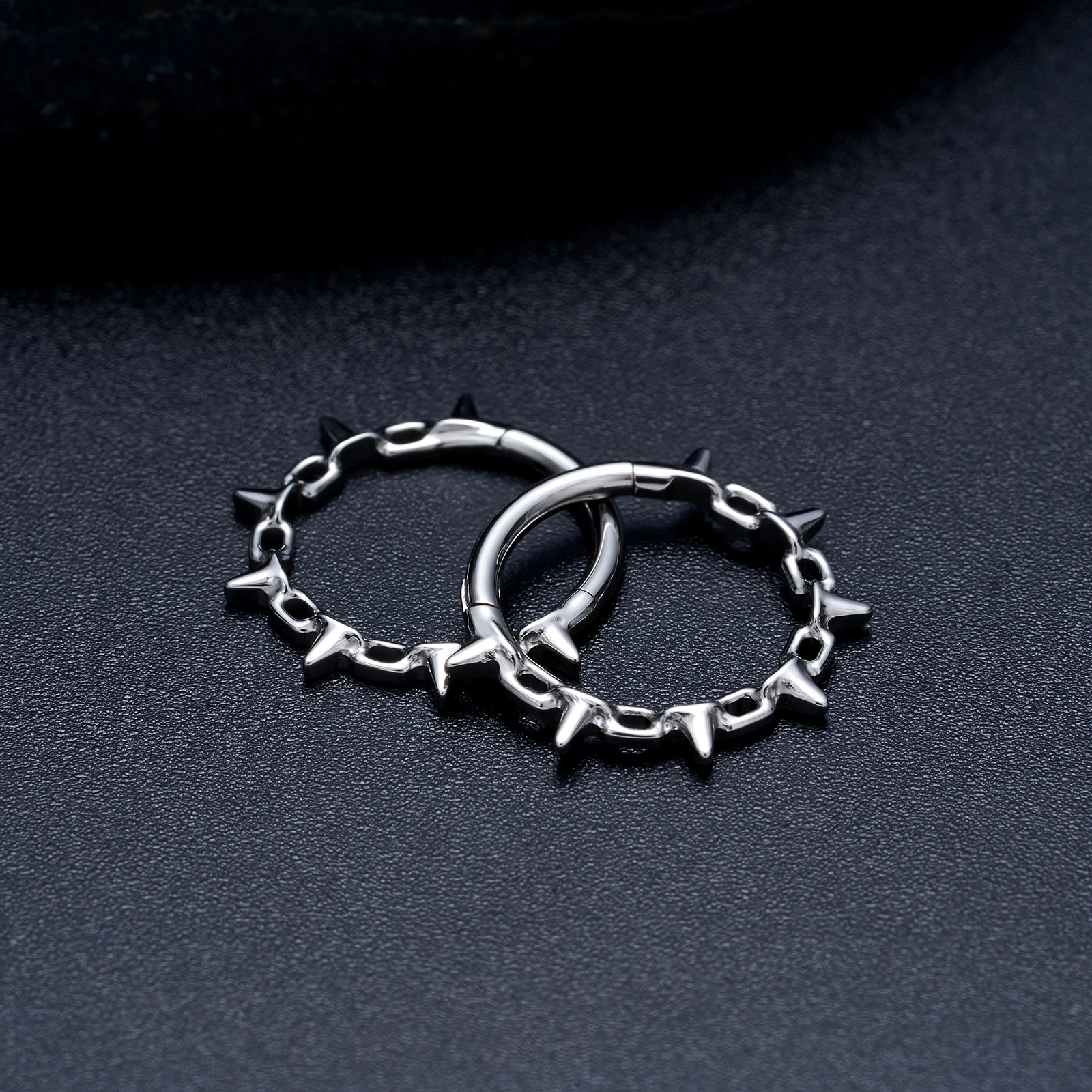 ASTM F136 TitaniumThorn Nose Ring Sexy Accessories Septum Piercing Cartilage Daith Hoop Nose Clicker Ring Body piercing jewelry