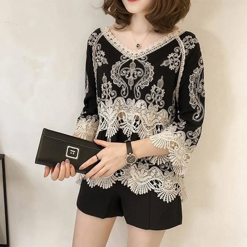 Retro Ethnic Style Chic Lace Embroidery Hollow Sexy T Shirt Women Casual V-neck 3/4 Sleeve Loose Sweet Street Top Female Clothes