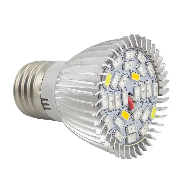 Volledig spectrum 28 LED-kweeklamp voor planten Bloemverlichting Lamp UV IR E27 voor hydrosysteem Groente Groen huis