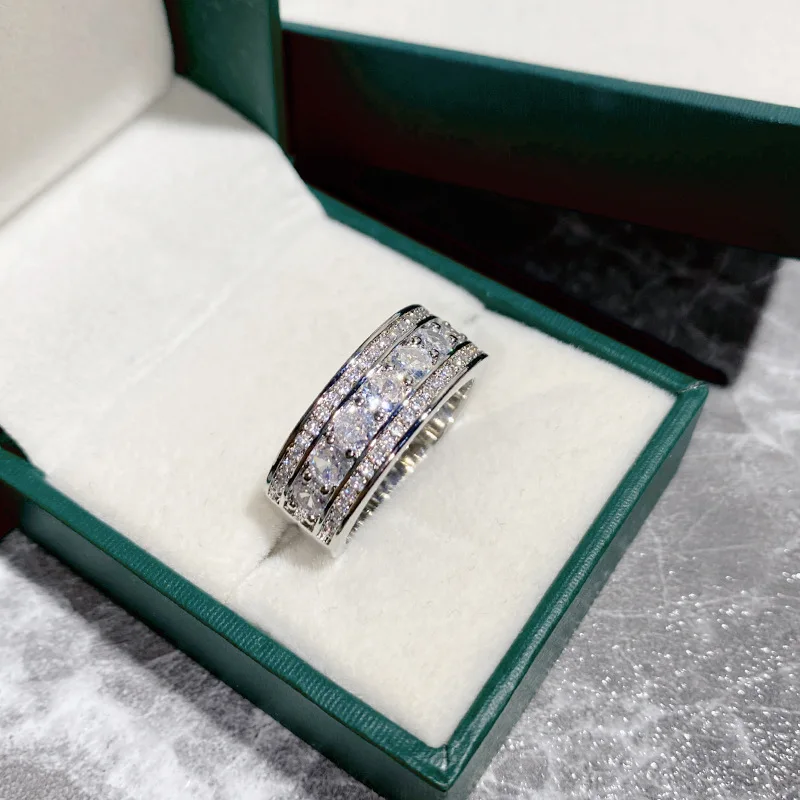 

MDL Moissanit1 style High Definition Men's Micropavé Imitation Moissan Ring Gold-plated Europe and America