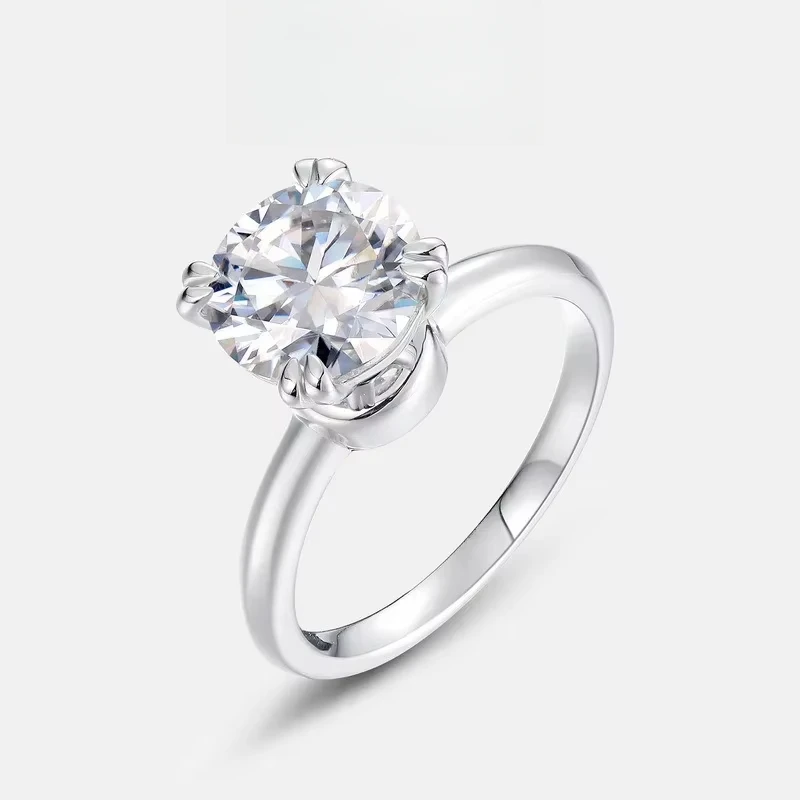 

Sparkling Moissanite Ring S925 Silver Plated 18K Gold Inlaid PT950 Platinum No.4 Moissanite Ring