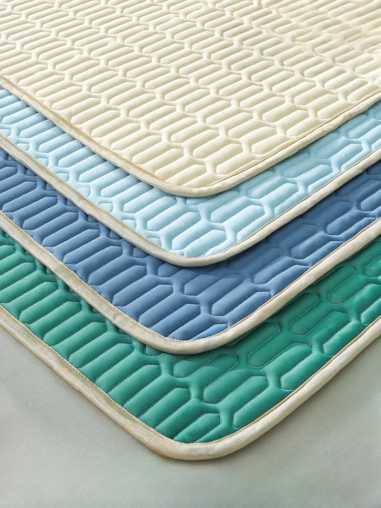 

Summer latex mattress augmenter, air conditioner soft mat, student dormitory, single ice silk mat, foldable washable floor mat,