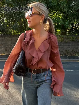 بلوزة نسائية عصرية مكشكشة كستنائية بأربطة أنيقة ورقبة على شكل حرف v وأكمام طويلة قمصان نسائية ربيعية عالية الشارع لعام 2025