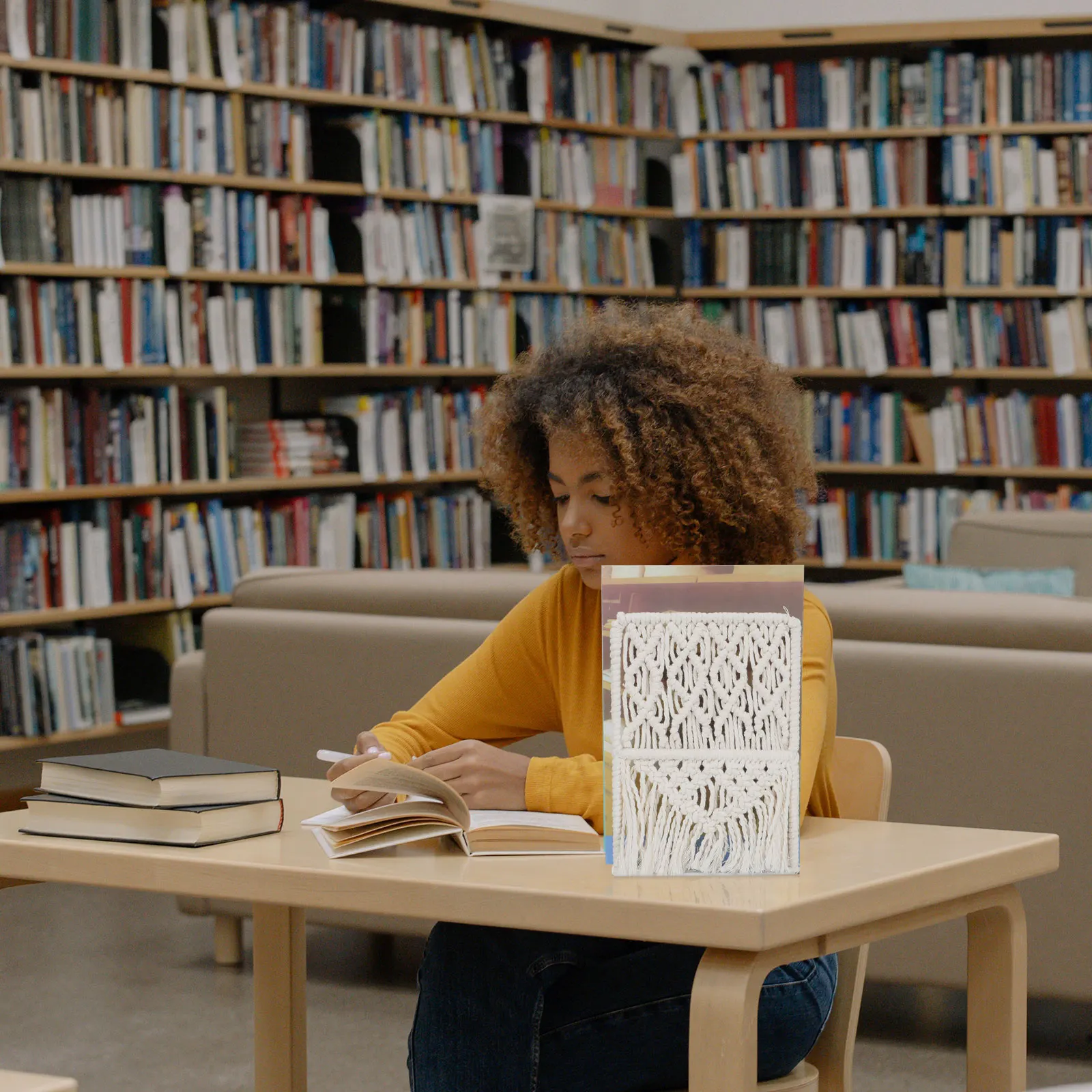 

Bohemian Hand-Woven Bookend Sturdy Desktop Organizer for Home Office Study Creative Book Holding Rack Multi-Function File and