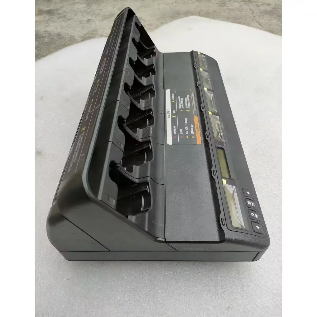 Original NNTN8844B IMPRES 2 Multi-Unit Charger With Displays Multi Six 6 Way Integrated USB Charging Ports Fits APX6000 APX7000
