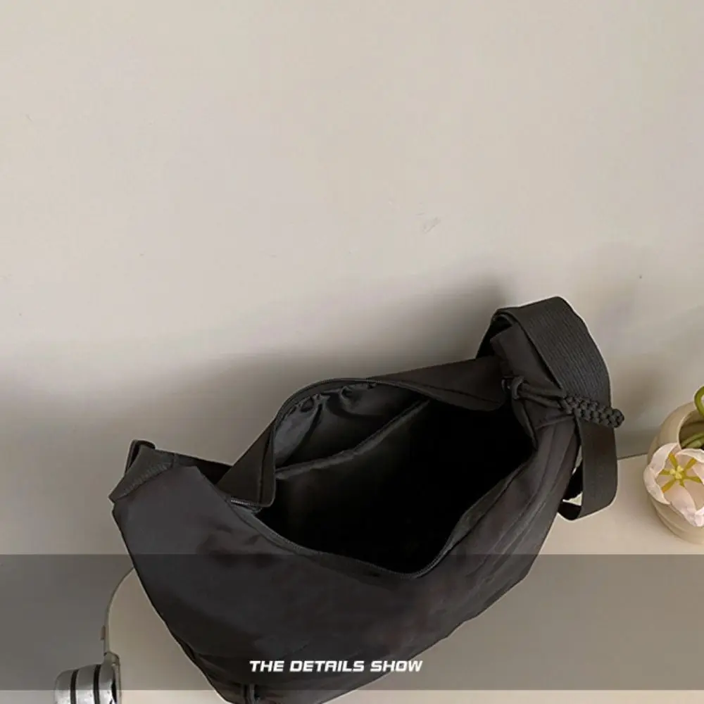 Casual Korean Style Nylon Crossbody Bag Large Capacity Handbag Oxford Cloth Shoulder Bag Pure Color All-match Dumpling Bag Girls