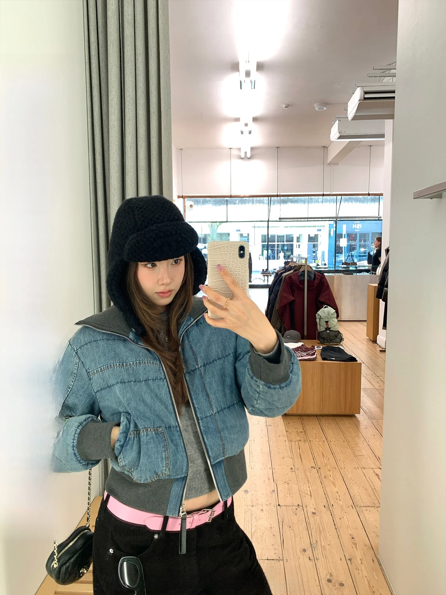 

Куртка Ranwear Luxembourg Old Testament Heavyweight 90 White Du down с высоким воротником, джинсовыми вставками и вязаными элементами, утепленная пухом