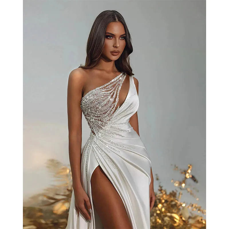

Exquisite Sexy Beading Evening Dresses Sexy Side Slit A Line Sweep Train Prom Gowns Pleat Satin Formal Beach Party ﻿