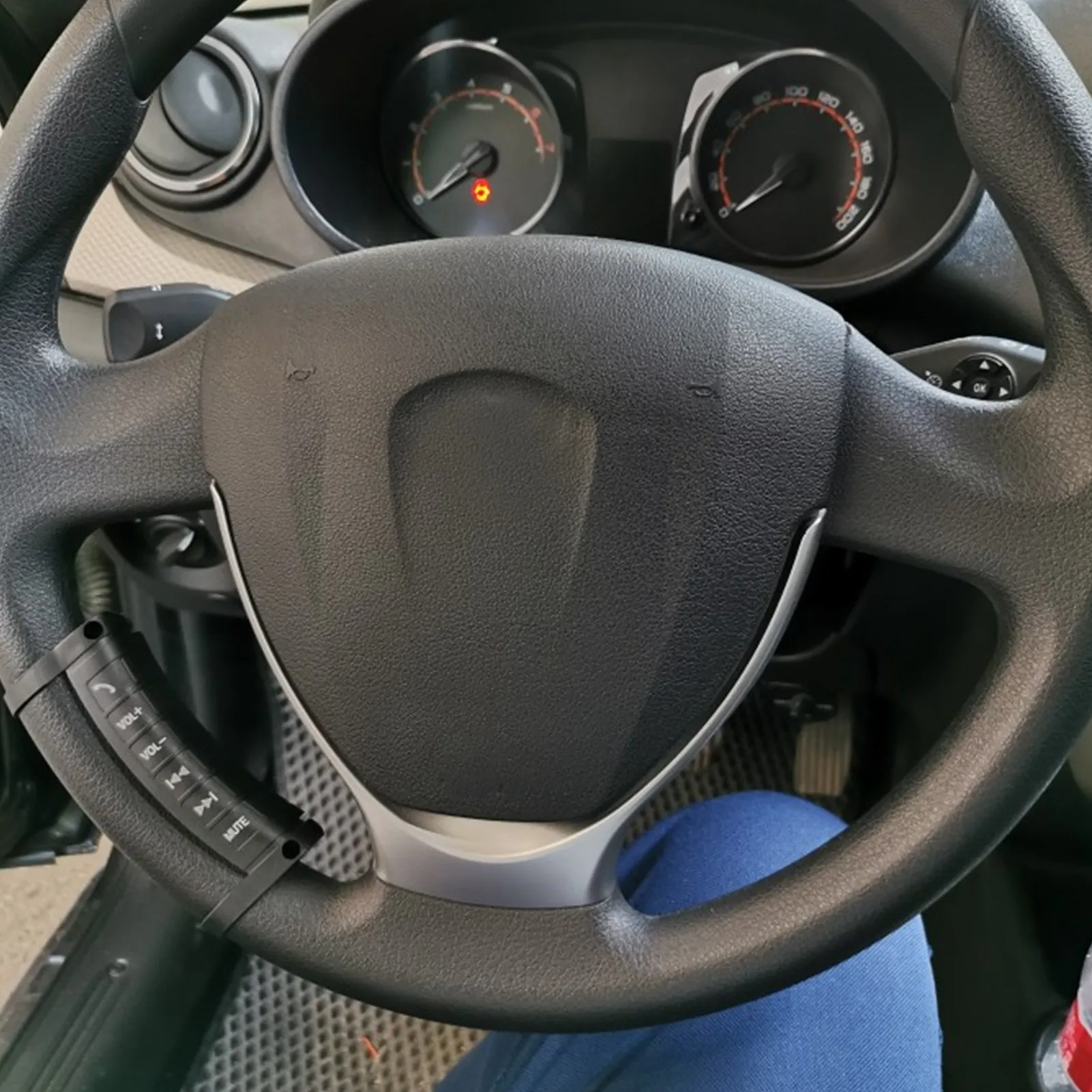 Multifunction Steering Wheel Button Remote Control Navigation 2 Din DVD Controller Universal Without battery CR2025