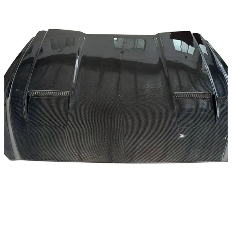 Suitable for Ford Mustang 6th generation carbon fiber hood modification, real carbon fiber hood modification