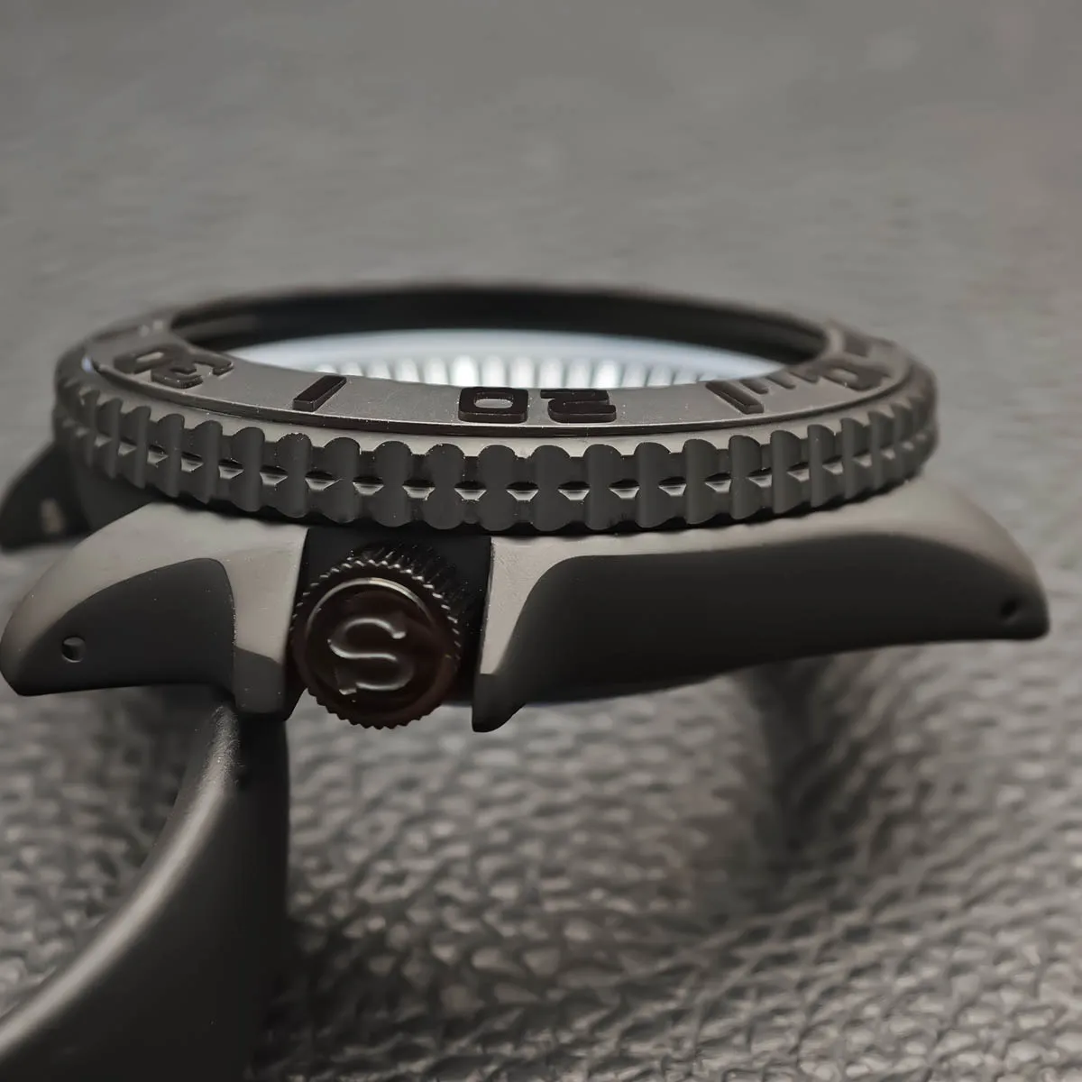 42MM High-quality Men Watches Sapphire Glass Watch Case Matter Black Matte Watch Case Fit NH34 NH35 NH36 Movement Watch Box
