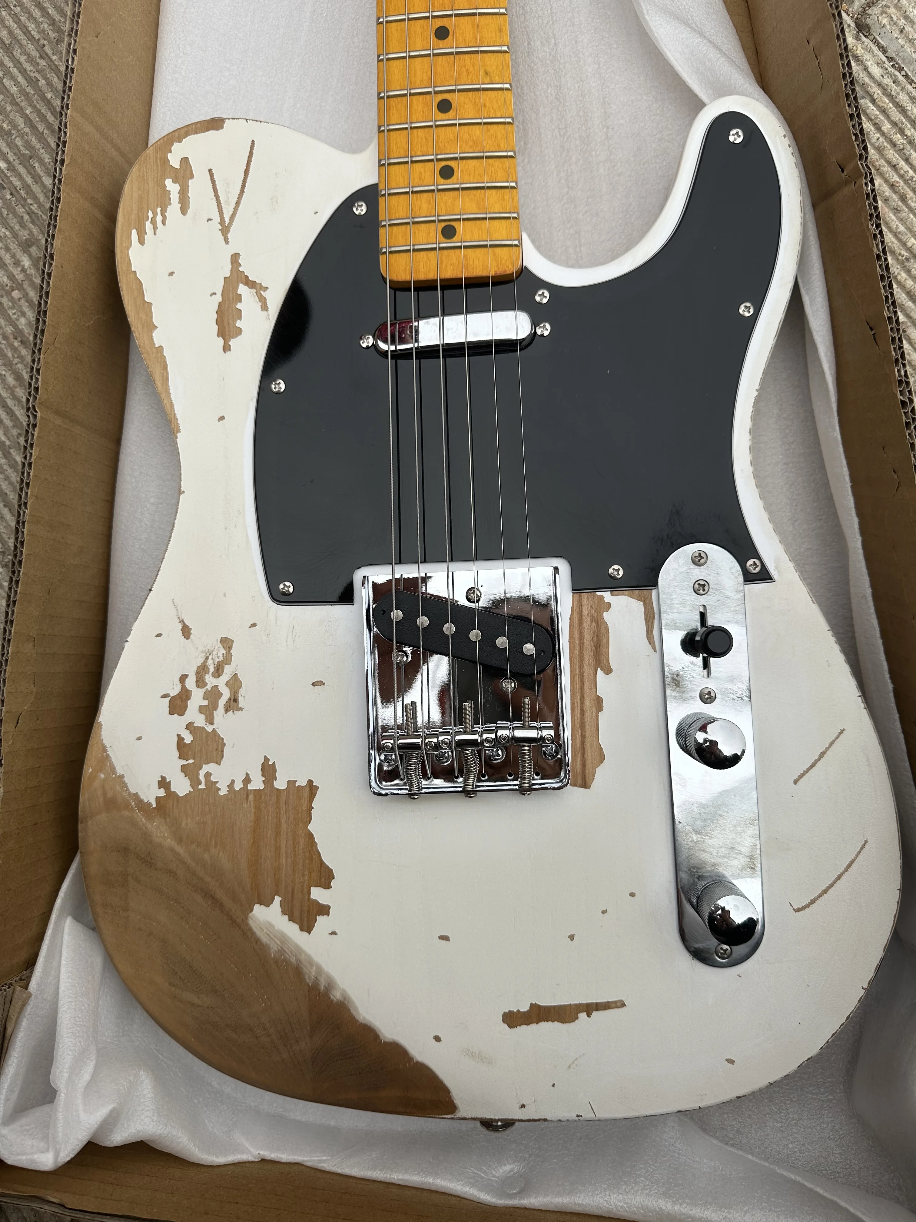 Tailai electric guitar, distressed body, alder body, white matte, quick shipping included