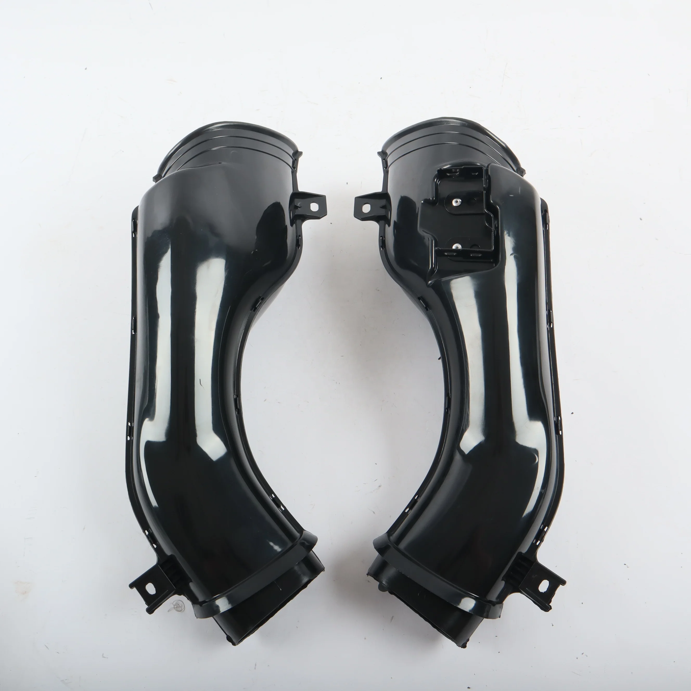 

CFP-1186-8 New ABS Plastic Aftermarket Ram Air Intake Duct Tube for Suzuki GSXR 600 750 2001 2003 GSXR 1000 RR 2001 2002 Black