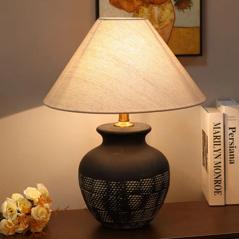 New Chinese-style wabi wind bedside lamp B & B rooms ceramic living room bedroom decoration retro nostalgic lamp Japanese desk l