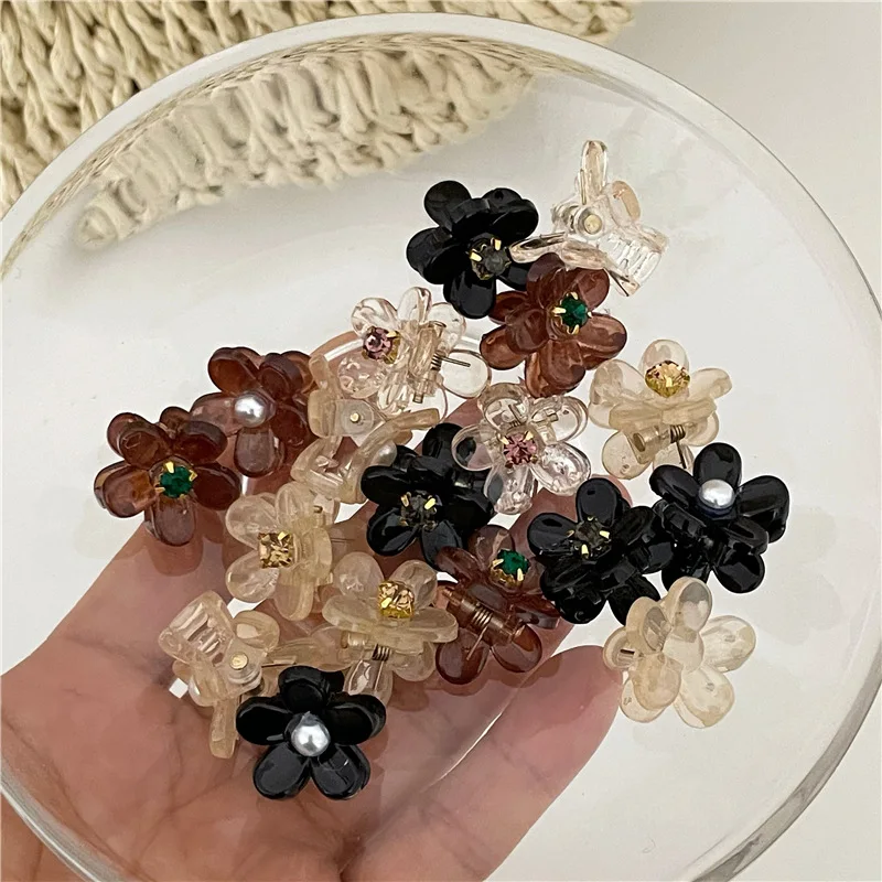 Korean version of cute mini pearl rhinestones small flower hair catch small bangs side clip sweet small fresh hair accessories