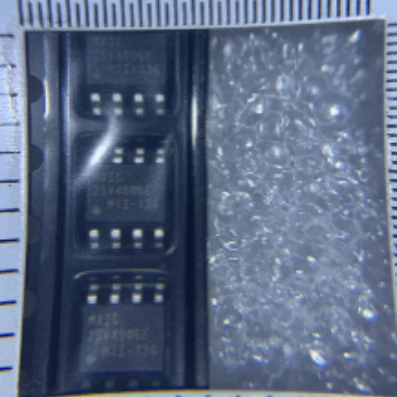 IC MX25V4006EM1I-13G SOP-8 Macronix 4Mbit SPI Flash Memory 2.35V-3.6V 75MHz -40°C~+85°C CMOS