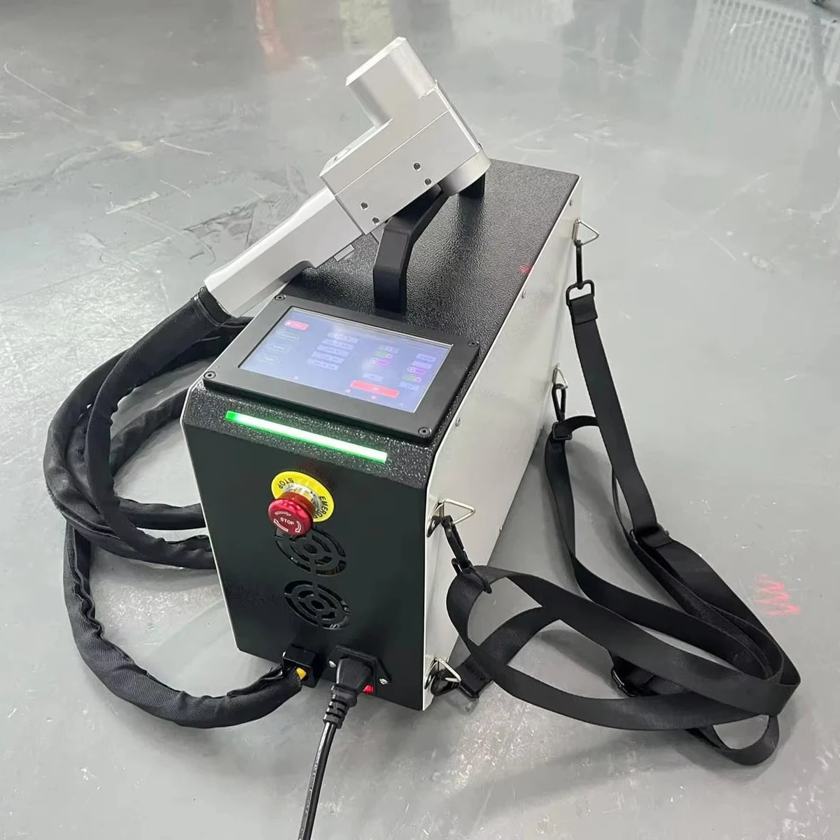 

100W 200W 300W 500W 1000W Pulse Fiber Handheld Laser Cleaning Machine For Paint Rust Removal