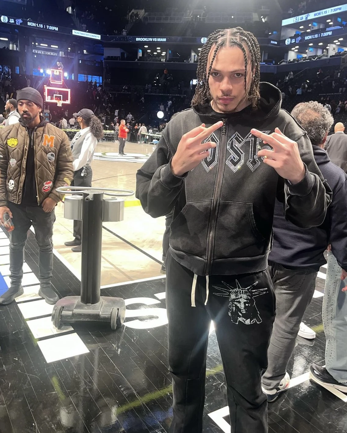 Ensemble de sweats à capuche d - Streetwear Brand Collection avis et prix