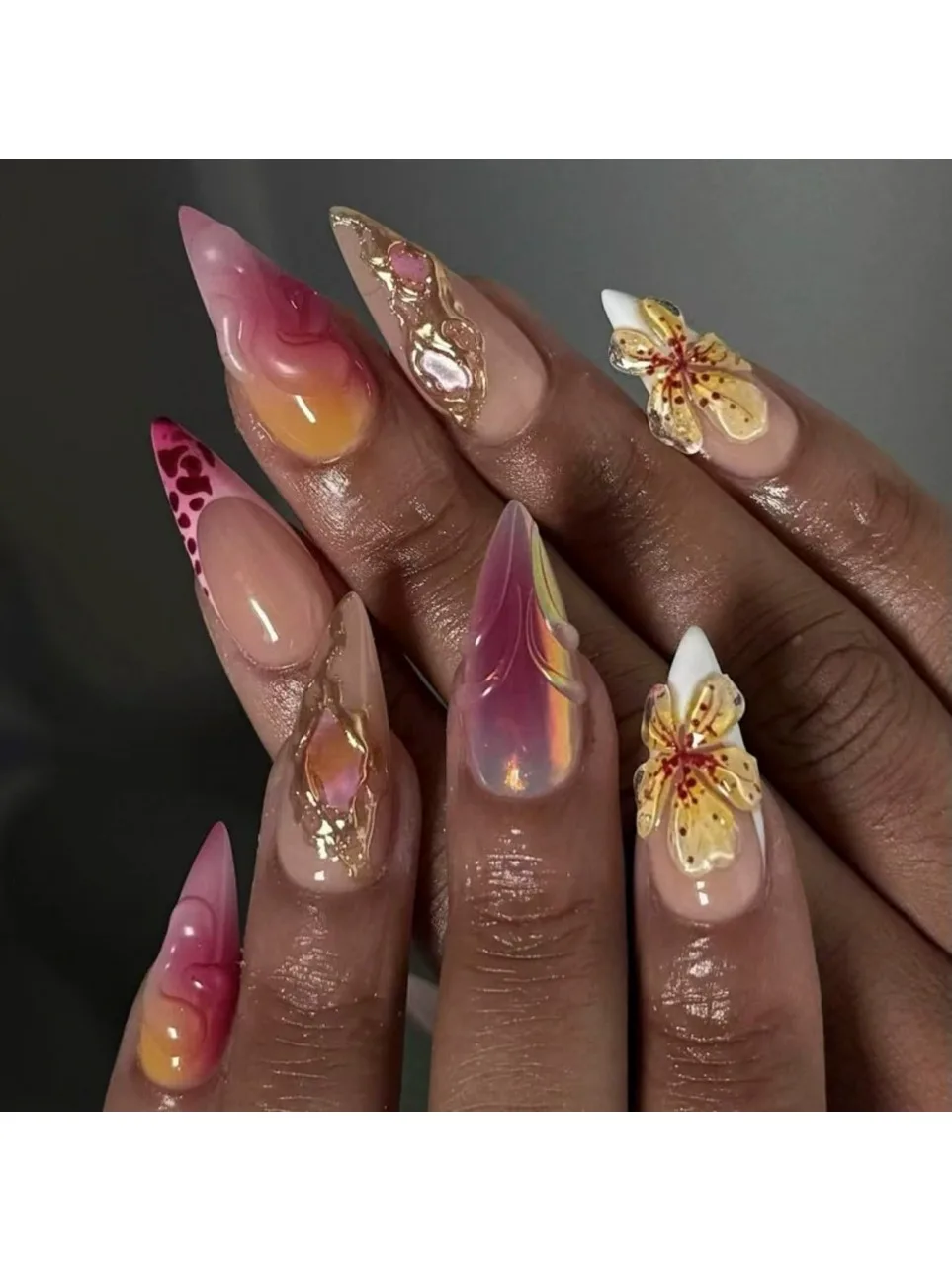 24 pièces amande presse sur ongles fleur jaune faux ongles portable ongles à coller faux ongles Uñas Postizas Mujer Наклад Ногти