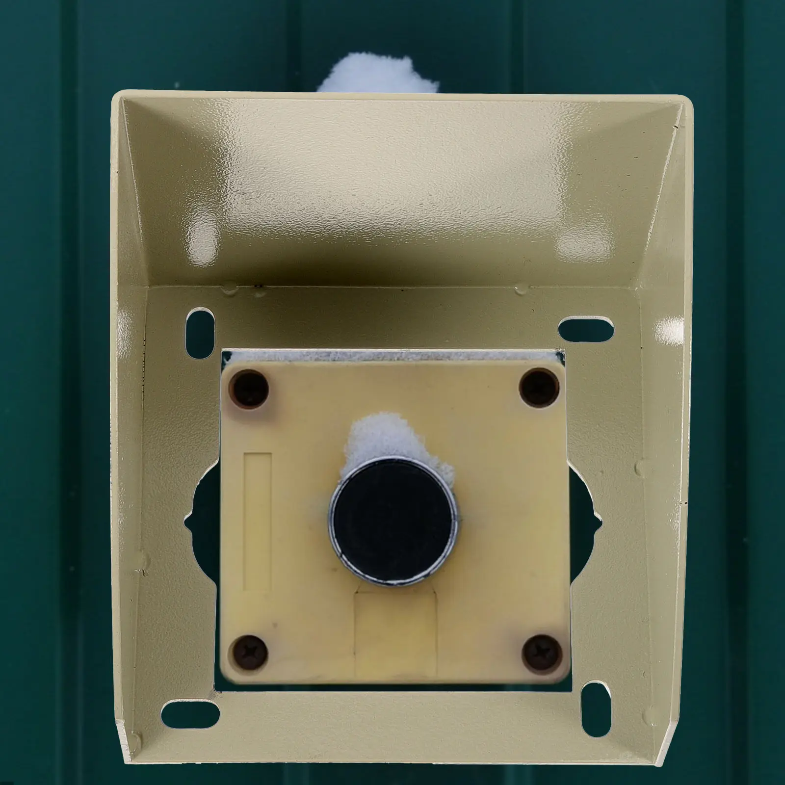 Outdoor Waterproof Socket Cover Heavy Duty Iron Rain Proof Outlet Protector for Garden Yard Bathroom Kitchen Wall Mount Socket