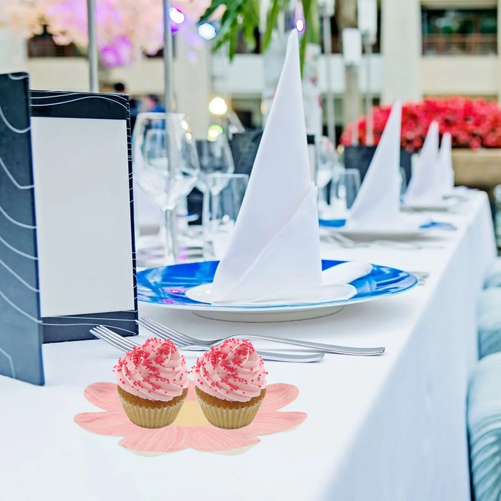 

10Pcs Groovy Flower Plates 7Inch Daisy Paper Plates Disposable Tableware for Birthday Party Baby Shower Spring Gathering Festive