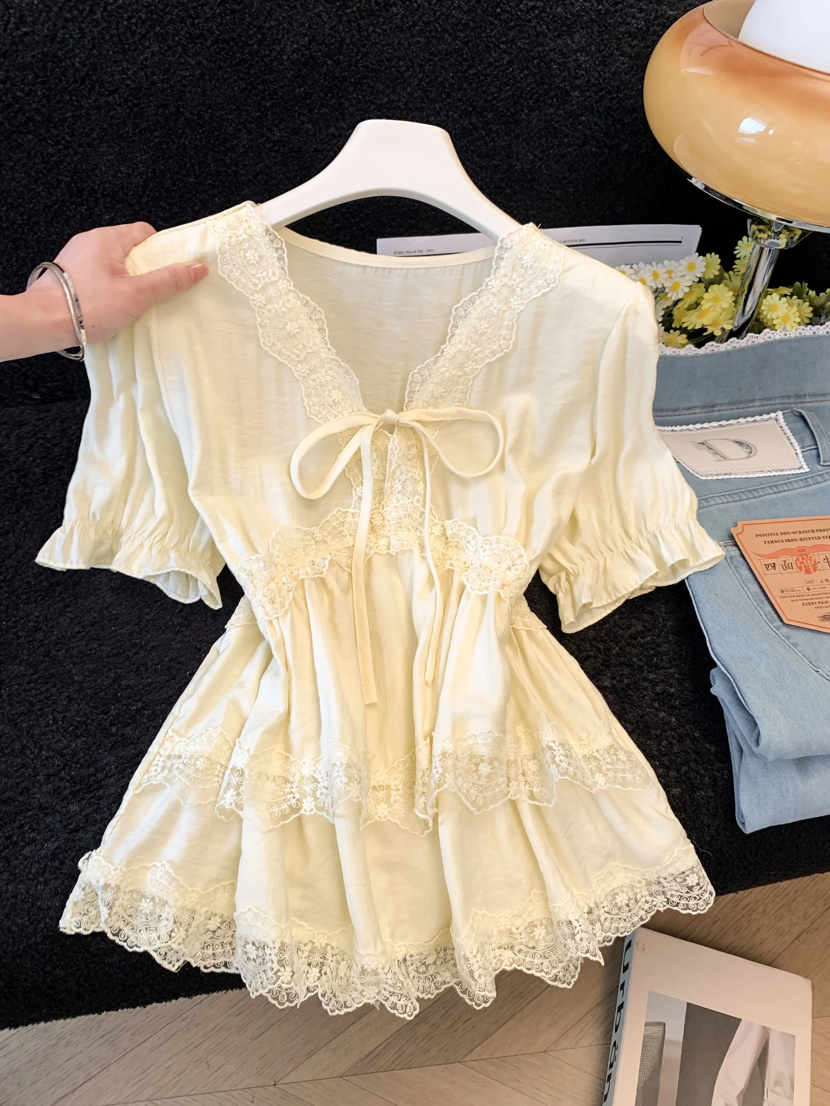 

Unique and Beautiful Lace-trimmed Chiffon Shirt for Women Summer Thin French Gentle Style Puffed Sleeve Loose Top