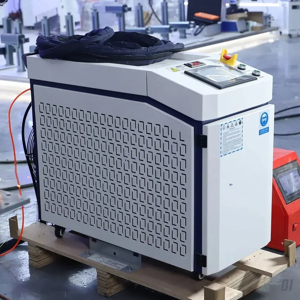 

Factory Price Fiber Handheld Laser Welding Machine for Metal 1000w 1500w 2000w 3000w Portable Laser Welder 3 in 1 Laser Welder