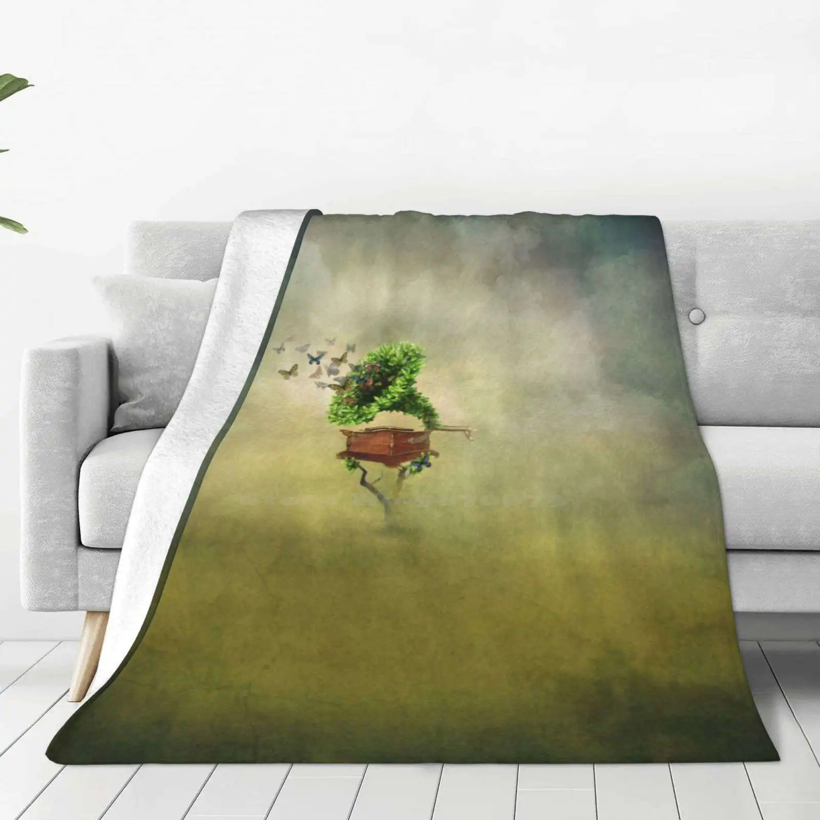 Sound Garden Hot Sale Printing High Qiality Warm Flannel Blanket Whimsical Music Garden Tree Gramaphone Butterflies