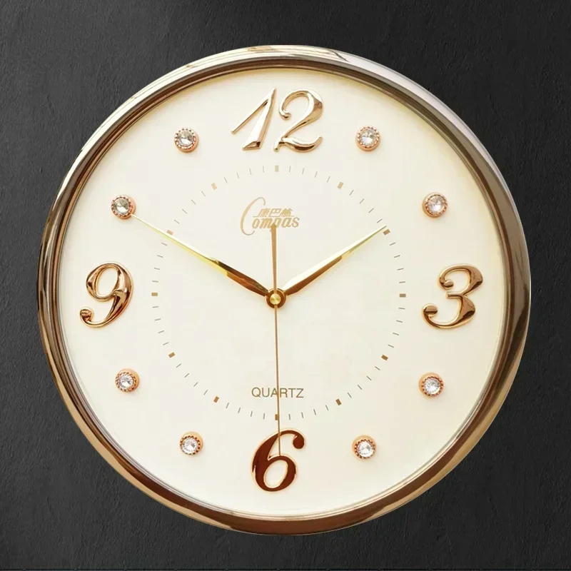 14-inch light luxury round wall clock creative trend sweeping movement mute wall hanging glass personality living room 35X35CM