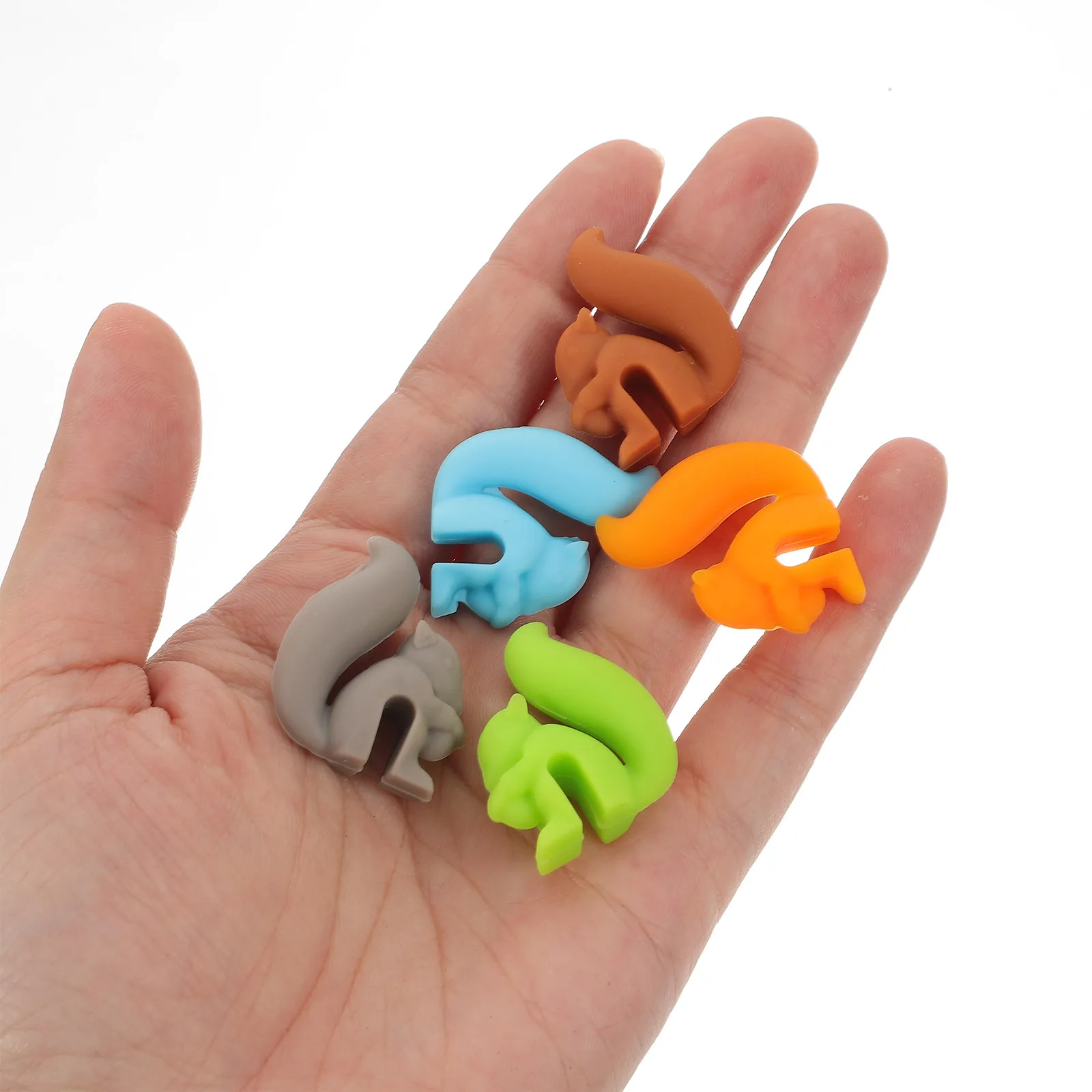 10Pcs Decorative Squirrel Silicone Wine Markers Reusable Glass Identifiers Drink Markers Tea Bag Holders Cocktail Party Supplies