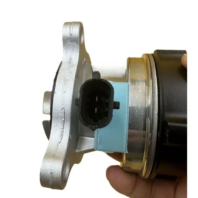 Applicable to new Yinglang, Cowards, Sail 3 electronic water pump assembly 24106272