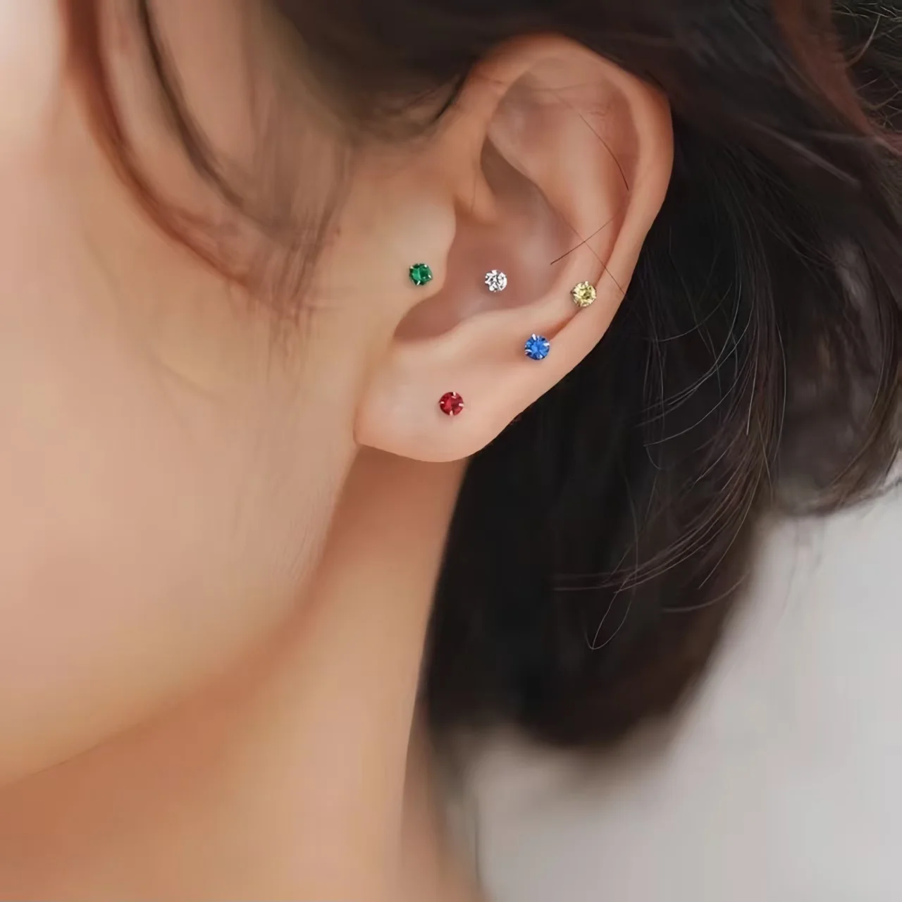 

Серьги-гвоздики из настоящего серебра 925 пробы с одним миниатюрным цирконом 2 мм для женщин, с несъемными бусинами, цветные, для небольших отверстий в ушах, ювелирные изделия