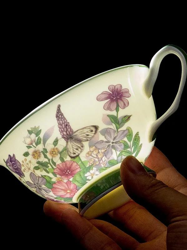British Retro Bone China Coffee Cup Set Couple Gifts Birthday Moving Gift Small  Style Bell Flower Pattern Ceramic Coffe...