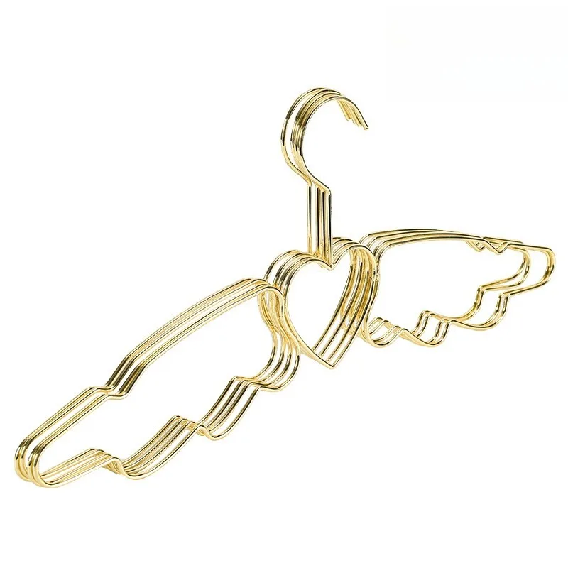 Creative Heart Shaped Wrought Iron Hanger,Stylish Clothes Display Hanger,Multifunctional Traceless Storage Rack for Apparel Shop