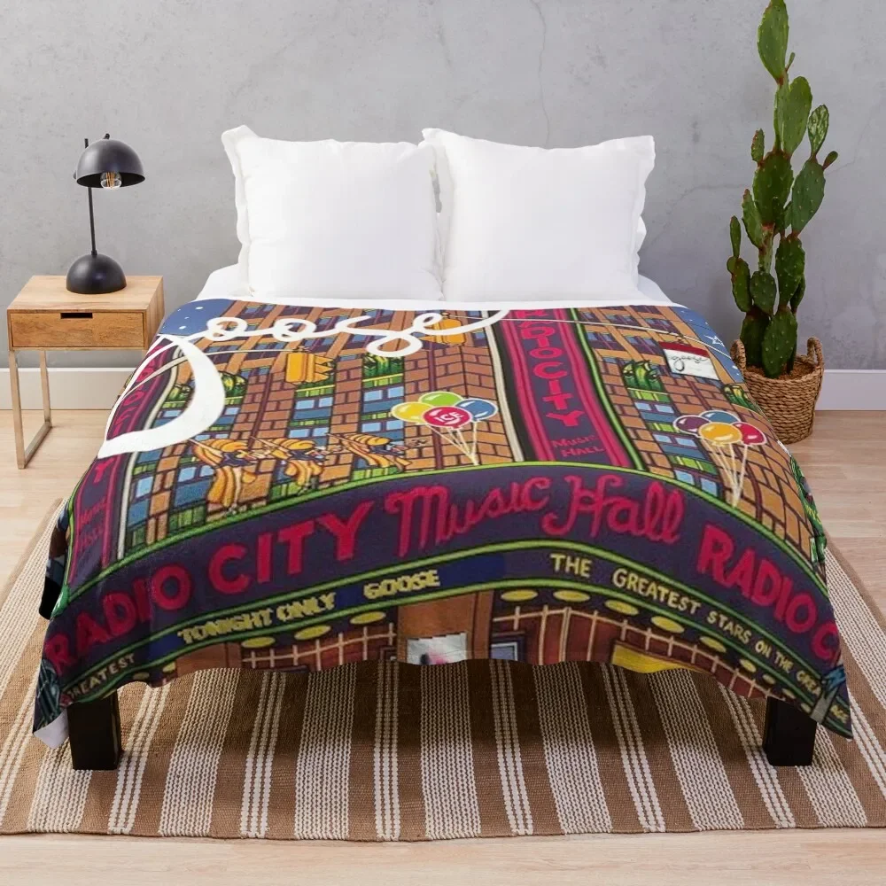 

Radio City Goose Music Hall Throw Blanket Warm Cozy Throw Blanket for Living Room Couch
