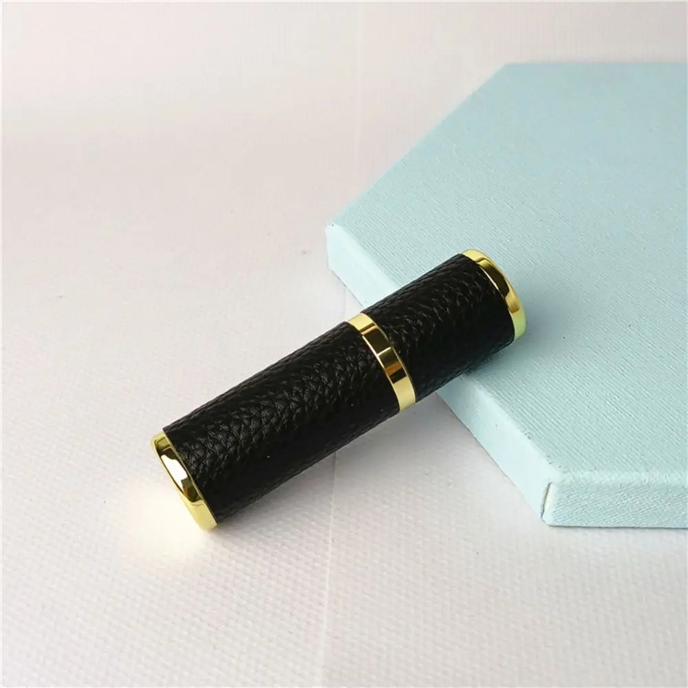 Portable 5ml Spray Atomizer Refillable Leather Perfume Atomizer Fine Mist Sub-bottling Spray Bottle Fragrance