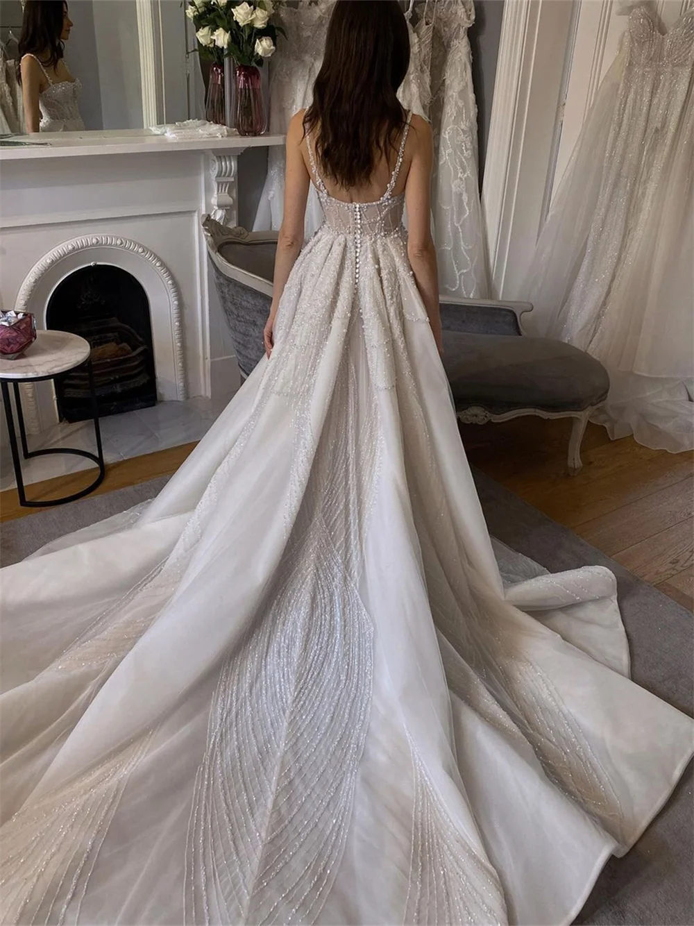 Honorable Strapless Bridal Dresses 2025 Charming Sleeveless Dresses Elegant Sequined Floor Gown Customized Vestidos De Novia