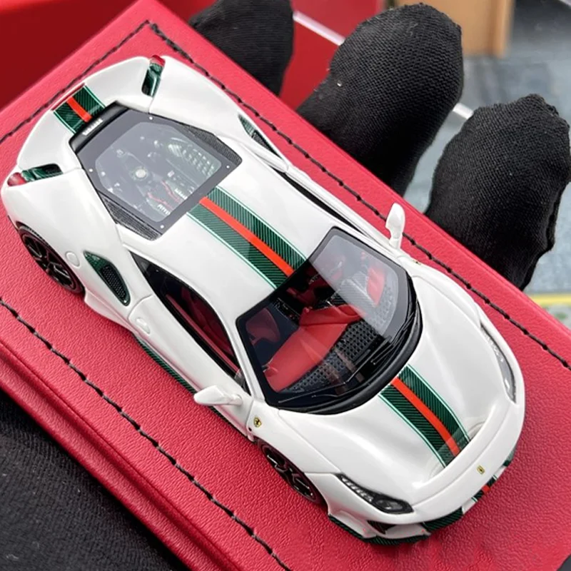 RW 1/64 Ferrari 488 Pista Alloy Toy Motor Diecast Metal Model Gift