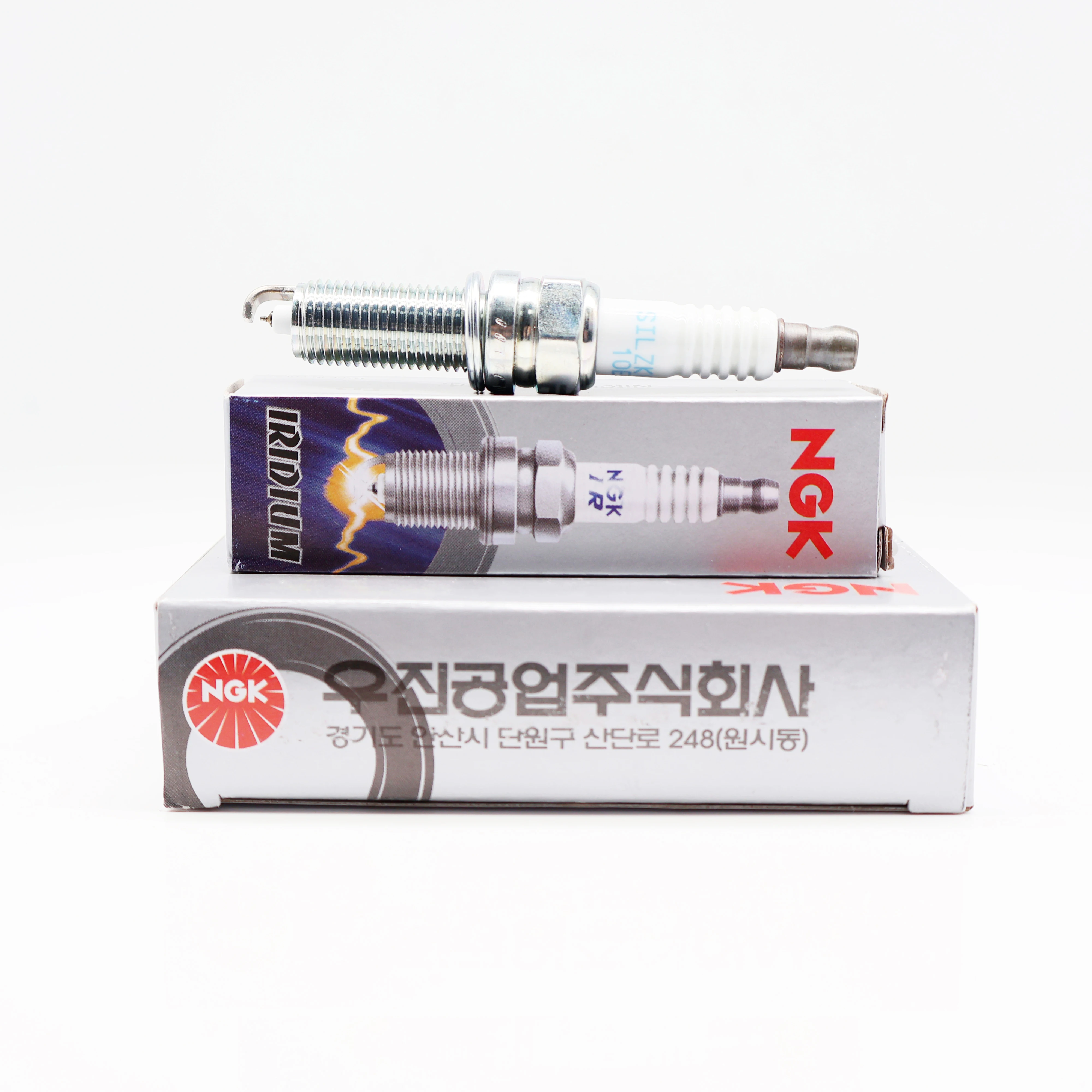 NGK Laser Iridium Spark Plug SILZKR6B10E 93815 Original Genuine Product for KIA Hyundai Motors Mitsubishi Suzuki OEM:1884610060