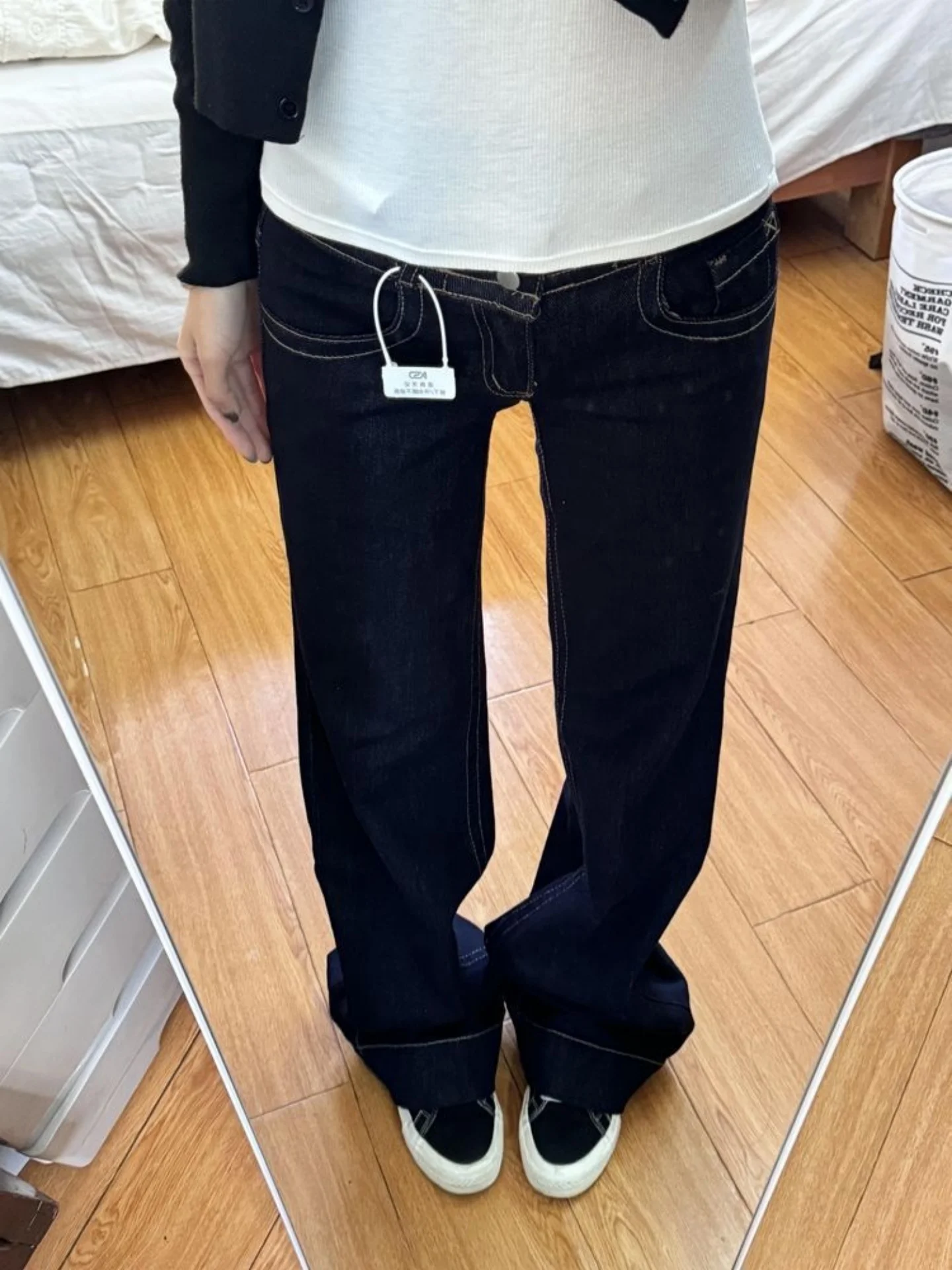 Low Waist Straight Leg Jeans Women's Lazy Style Double Buckle Design Slimming Versatile Wide Leg Long Pants Autumn 2026
