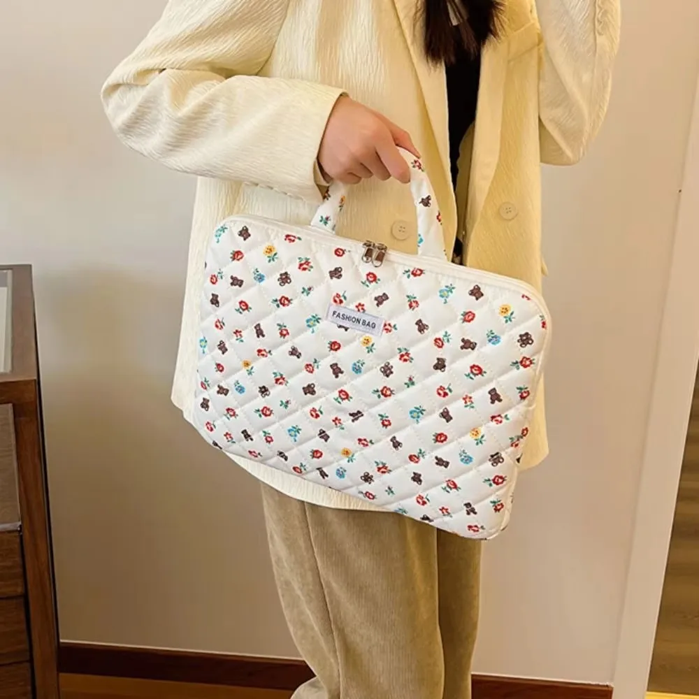 

Lightweight Large Capacity Laptop Handbag Portable Water-resistant Tablet Bag Cute Bear Pattern Computer Bag Daily Commute