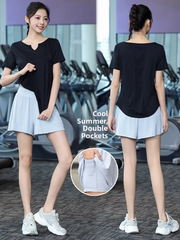 

Новый летний тонкий быстросохнущий спортивный комплект 2026 для женщин больших размеров: свободная одежда для бега, спорта и йоги с V-образным вырезом и коротким рукавом