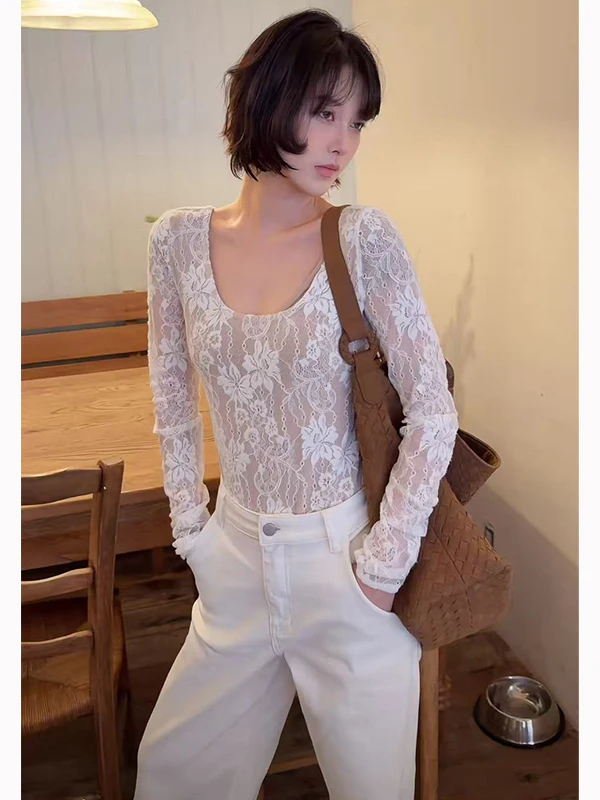 

Сексуальный комплект для женщин: новый осенне-зимний тонкий бархатный топ с U-образным вырезом, кружевной вышивкой и поясом, подчеркивающим талию