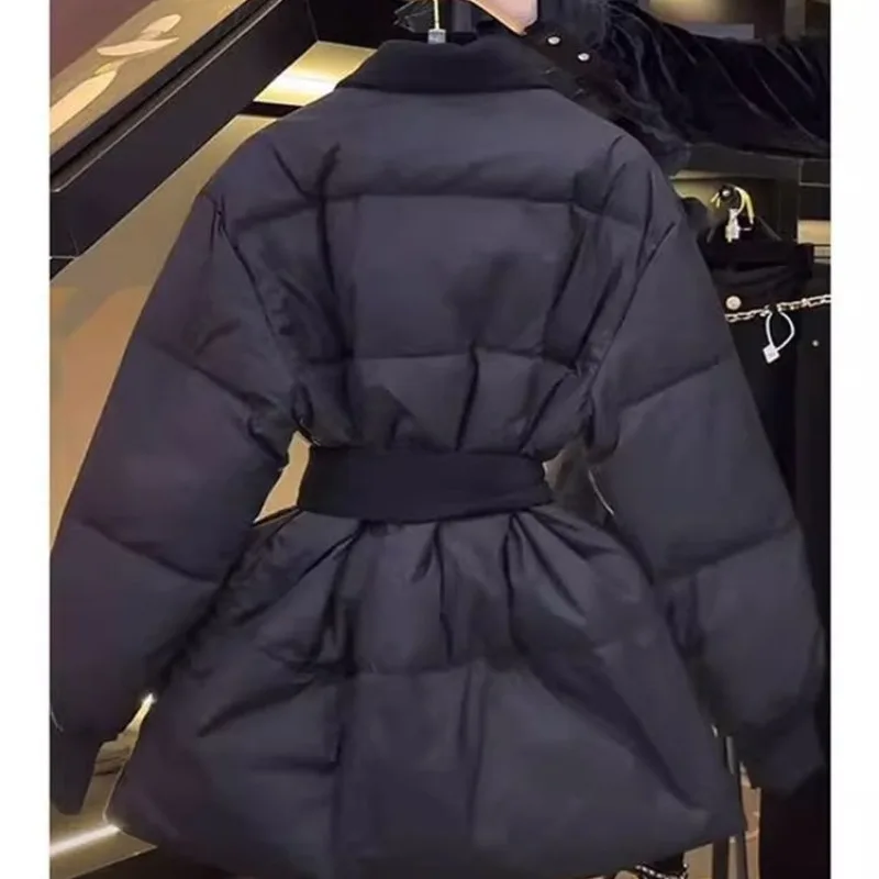 سترة قطنية عصرية جديدة لخريف وشتاء الراقية ذات ملمس جيد للغاية ورائحة صغيرة ملابس قطنية سوداء